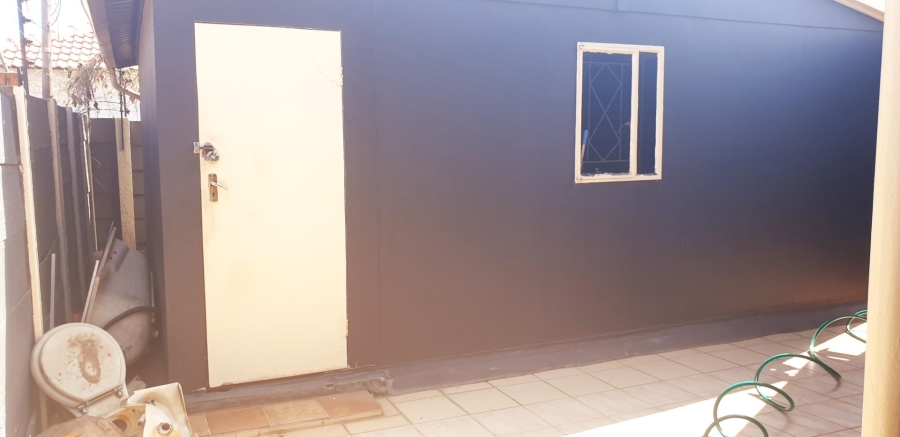 3 Bedroom Property for Sale in Eldorado Park Gauteng