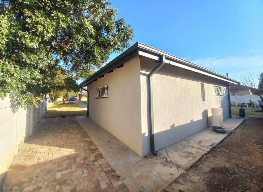 3 Bedroom Property for Sale in Kwaggasrand Gauteng