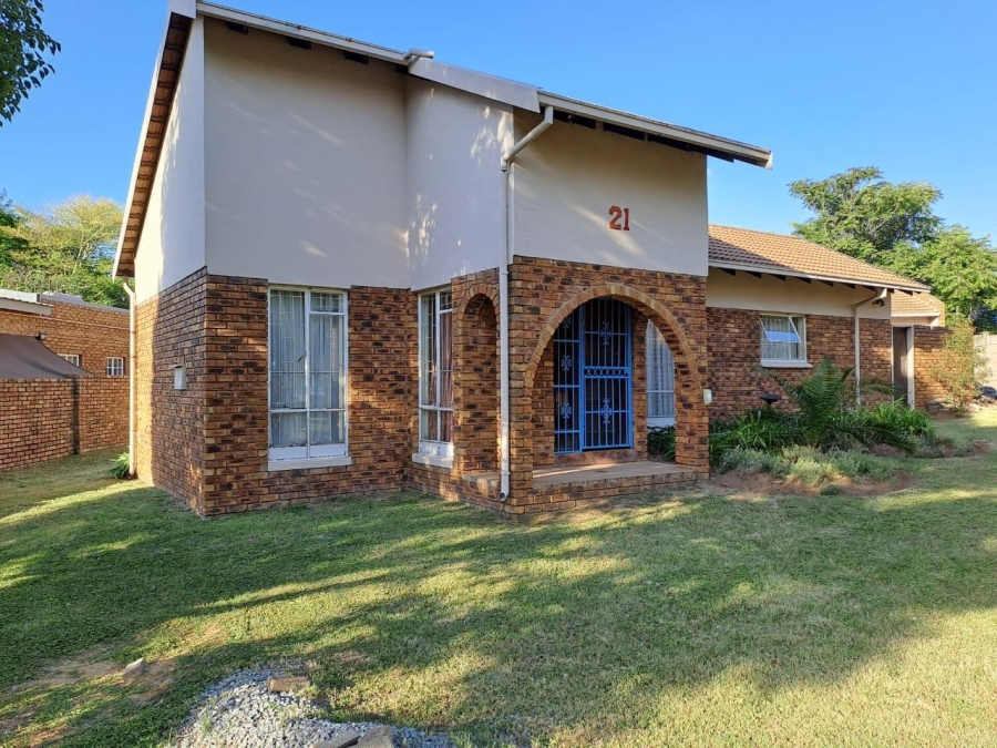 4 Bedroom Property for Sale in The Reeds Gauteng