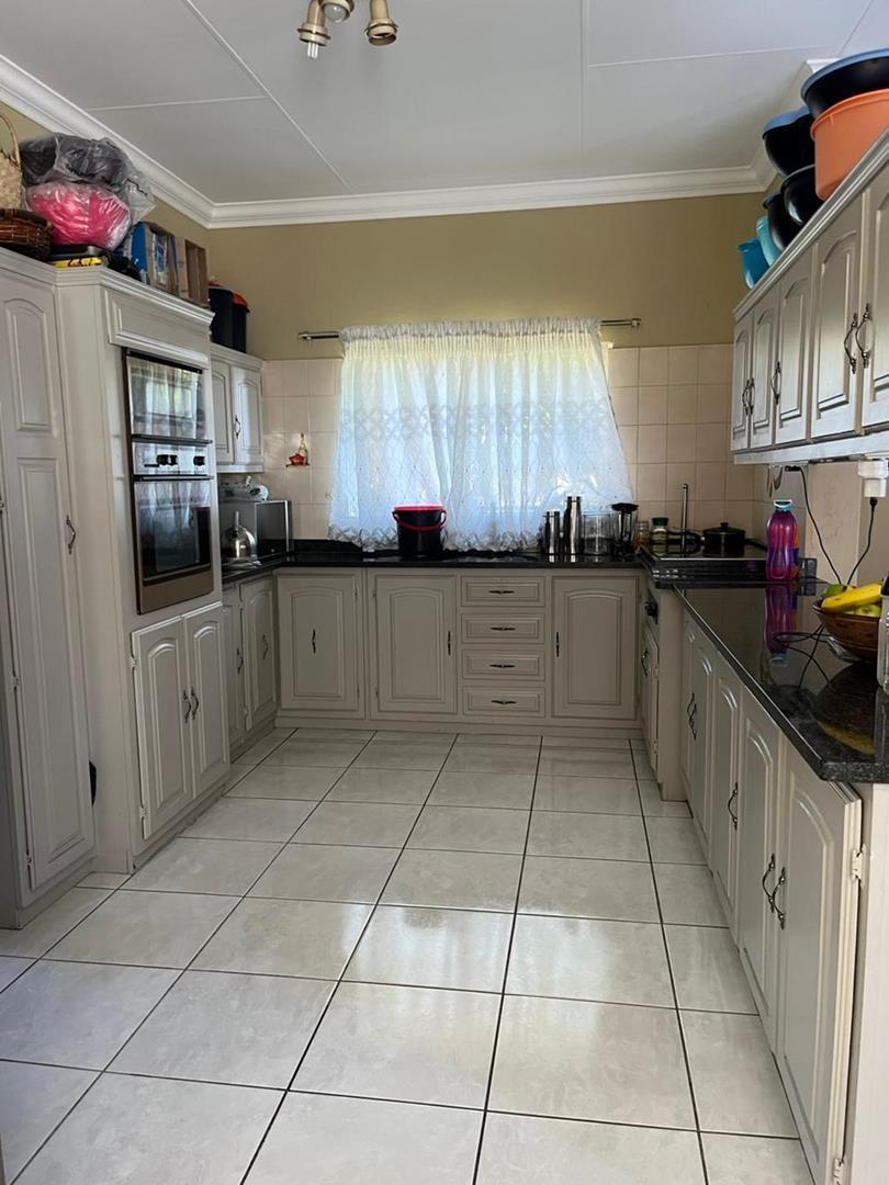 4 Bedroom Property for Sale in The Reeds Gauteng