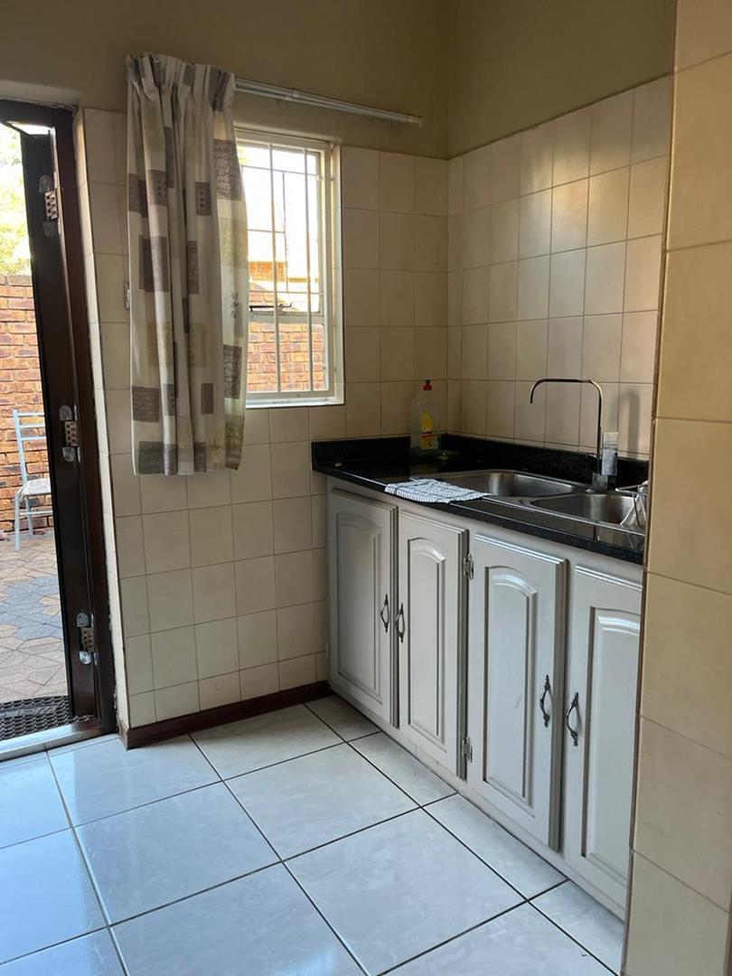 4 Bedroom Property for Sale in The Reeds Gauteng