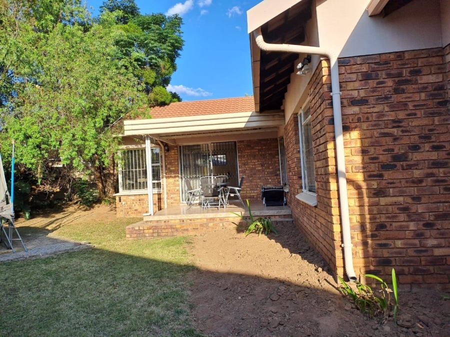 4 Bedroom Property for Sale in The Reeds Gauteng