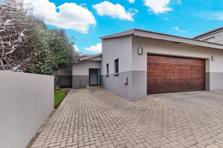 3 Bedroom Property for Sale in Strubensvallei Gauteng