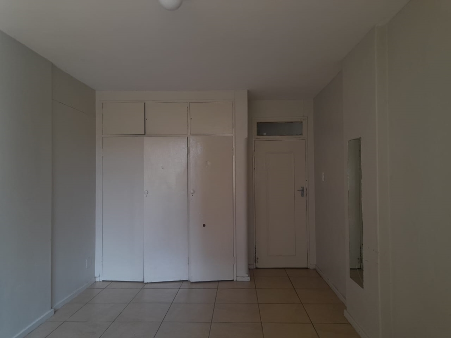 To Let 2 Bedroom Property for Rent in Yeoville Gauteng