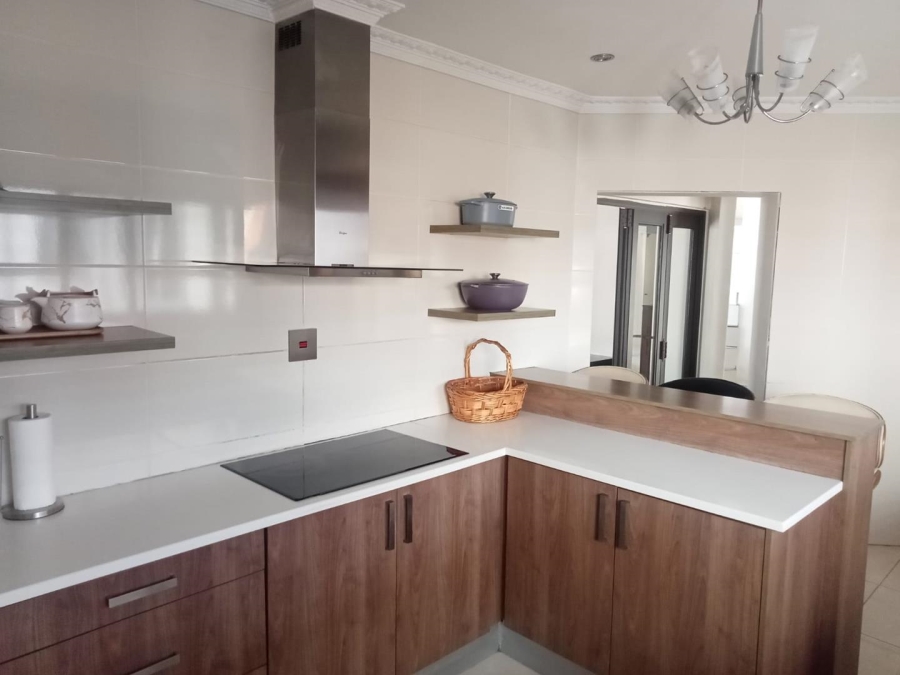 5 Bedroom Property for Sale in Brackendowns Gauteng