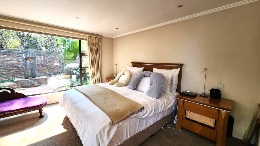 6 Bedroom Property for Sale in Morningside Gauteng