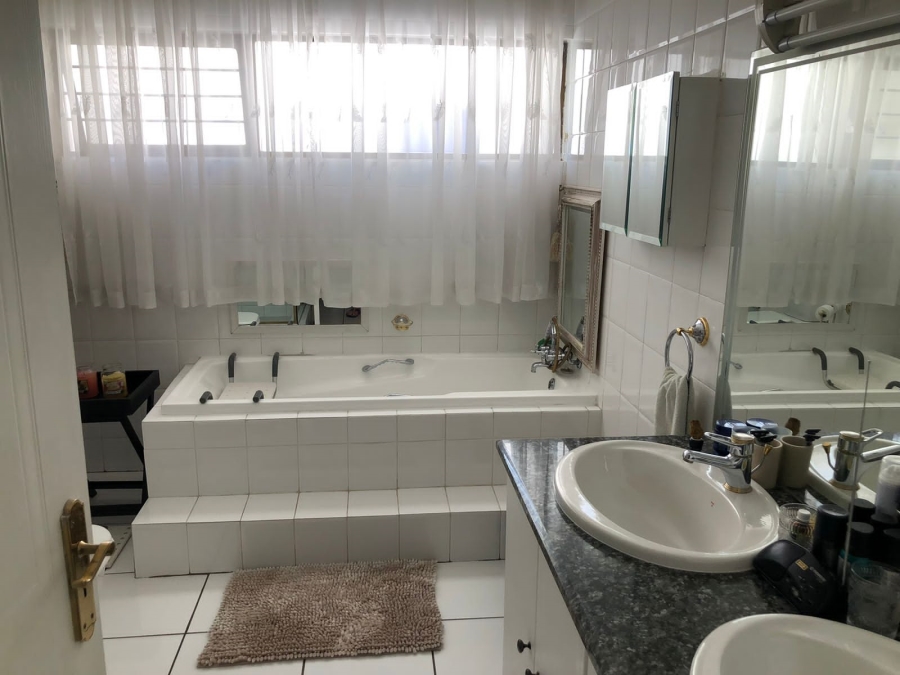 5 Bedroom Property for Sale in Northcliff Gauteng