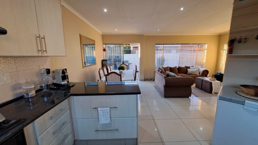 2 Bedroom Property for Sale in Mayfield Gauteng