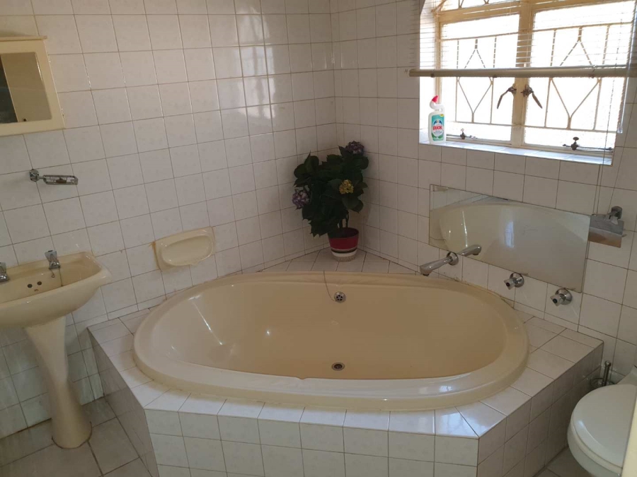 3 Bedroom Property for Sale in Glenvista Gauteng