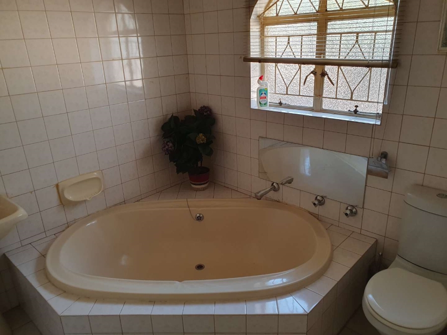 3 Bedroom Property for Sale in Glenvista Gauteng