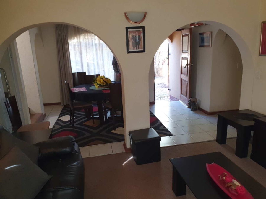 3 Bedroom Property for Sale in Glenvista Gauteng