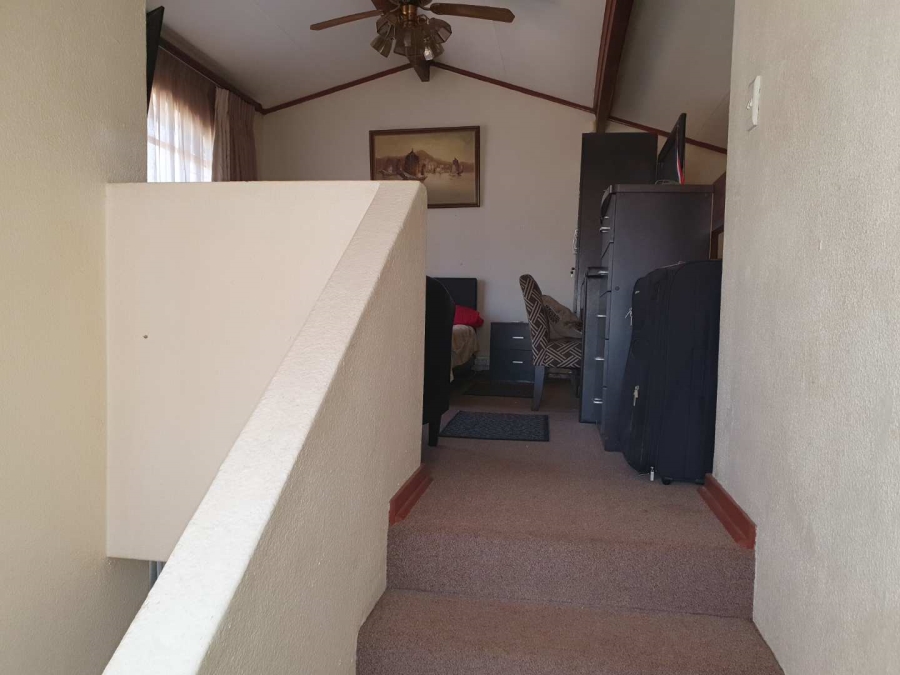 3 Bedroom Property for Sale in Glenvista Gauteng