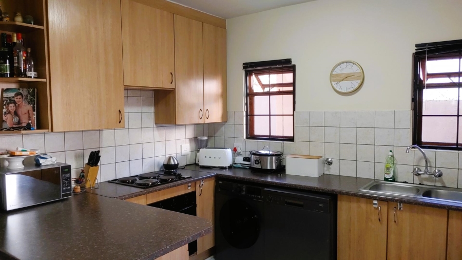 2 Bedroom Property for Sale in Riviera Gauteng