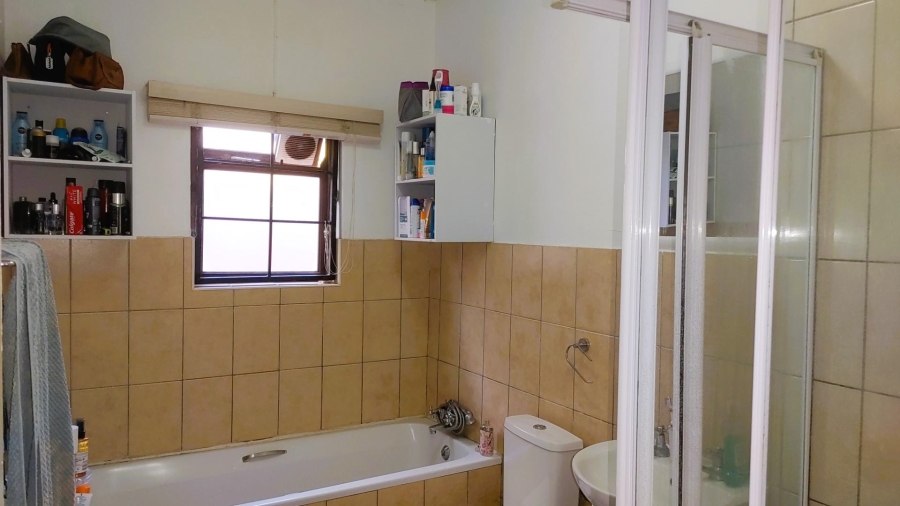 2 Bedroom Property for Sale in Riviera Gauteng