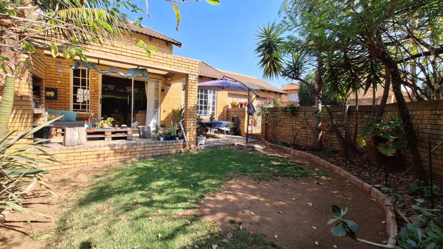 2 Bedroom Property for Sale in Olivedale Gauteng