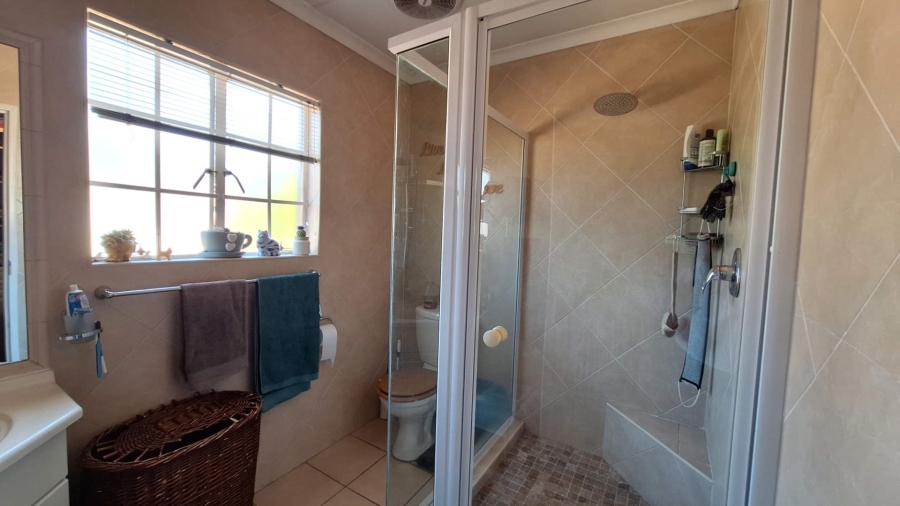 2 Bedroom Property for Sale in Olivedale Gauteng