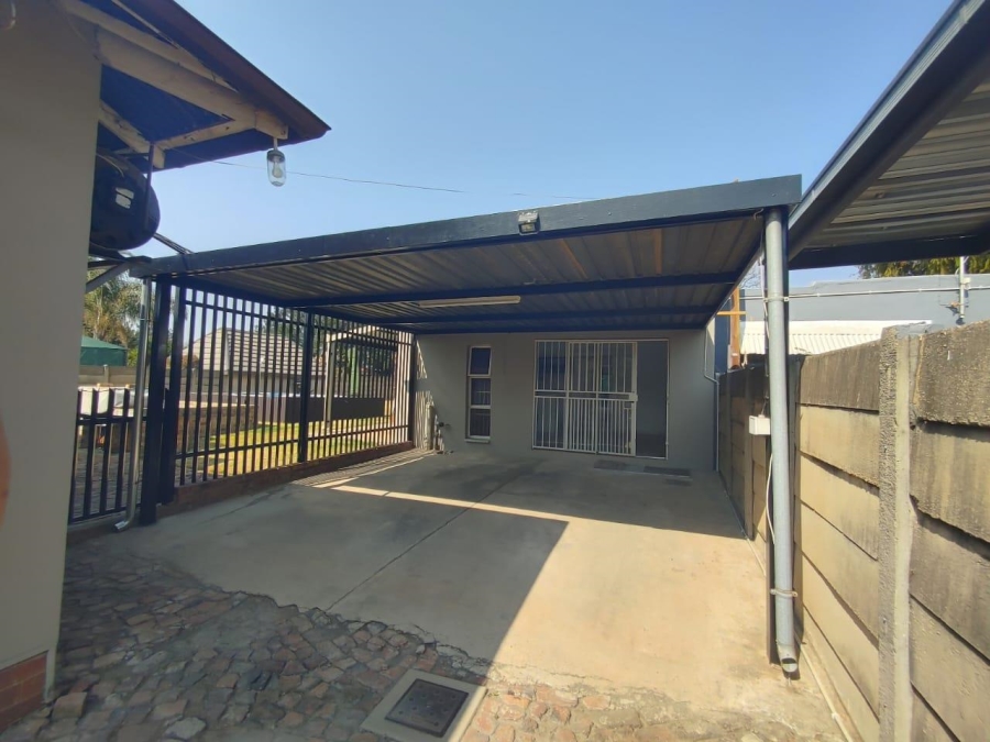 2 Bedroom Property for Sale in Eloffsdal Gauteng