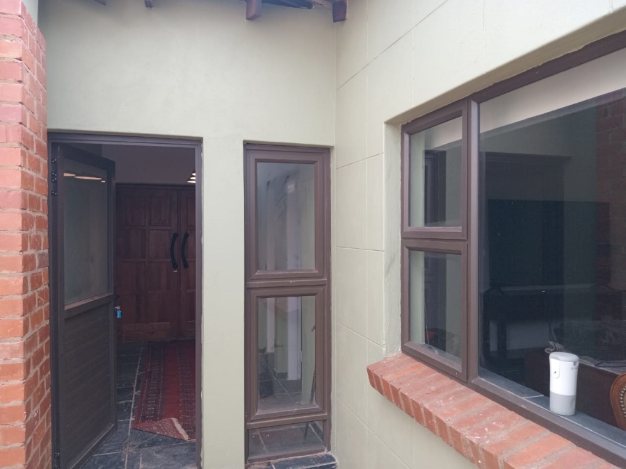 2 Bedroom Property for Sale in Nellmapius Gauteng