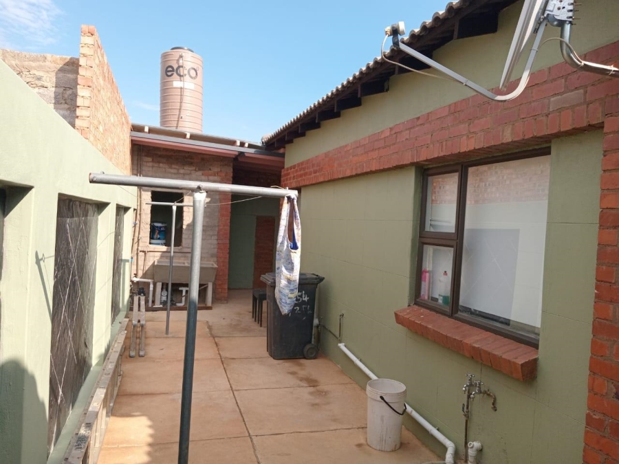 2 Bedroom Property for Sale in Nellmapius Gauteng