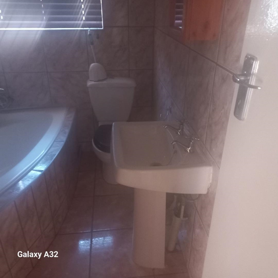 3 Bedroom Property for Sale in Terenure Gauteng