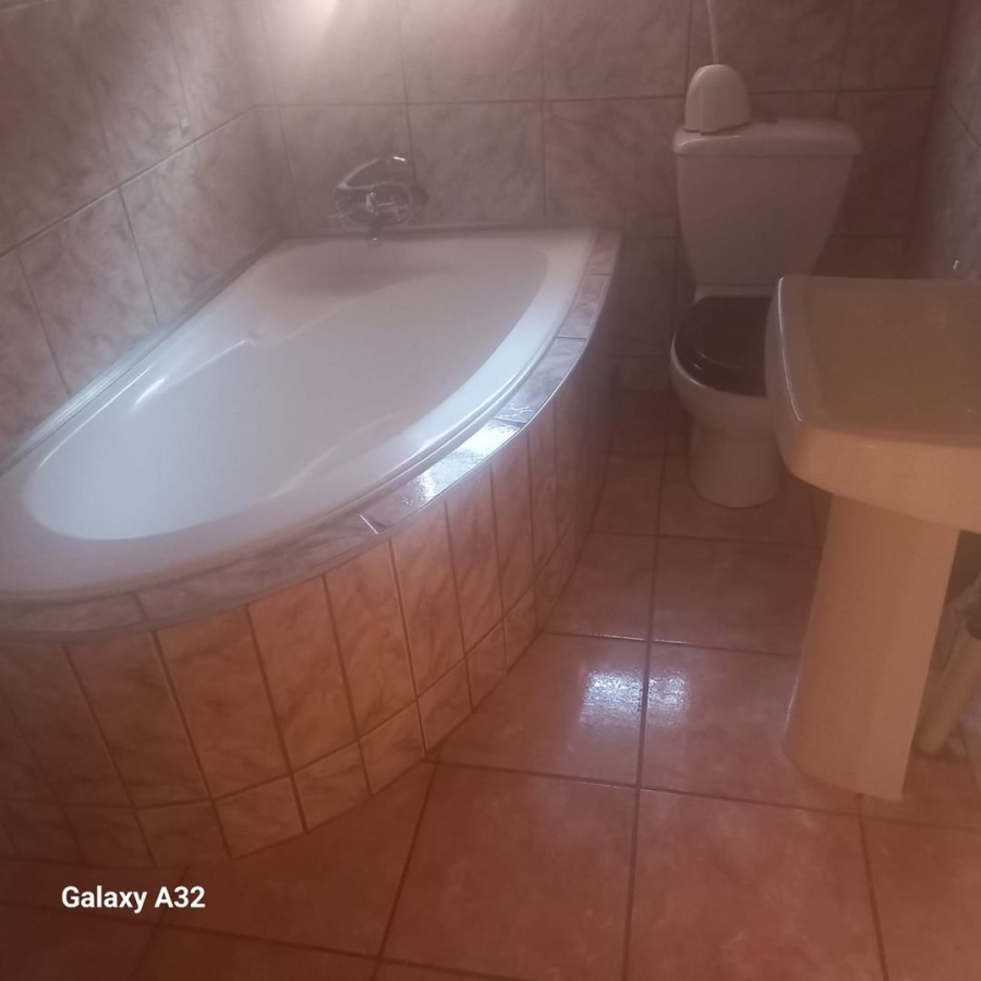 3 Bedroom Property for Sale in Terenure Gauteng