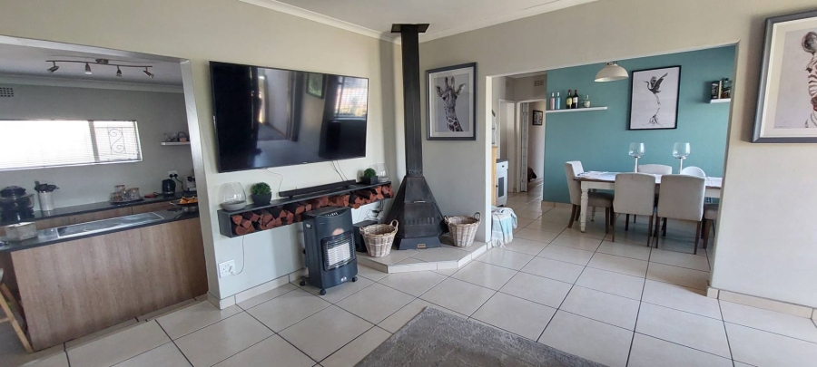 3 Bedroom Property for Sale in Verwoerdpark Gauteng