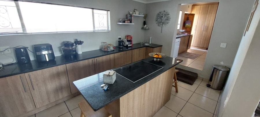 3 Bedroom Property for Sale in Verwoerdpark Gauteng