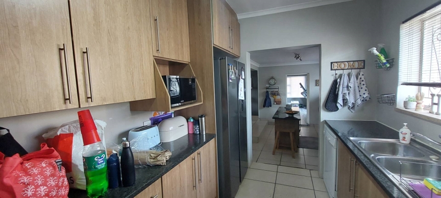 3 Bedroom Property for Sale in Verwoerdpark Gauteng