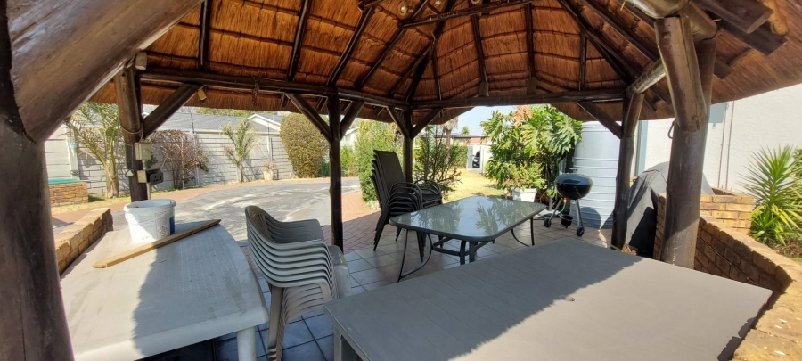 3 Bedroom Property for Sale in Verwoerdpark Gauteng