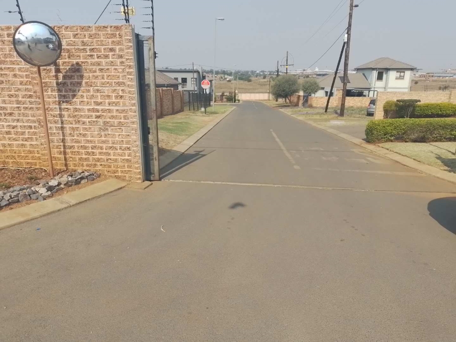 0 Bedroom Property for Sale in Clayville Gauteng