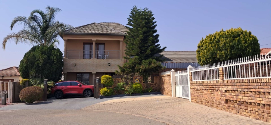 4 Bedroom Property for Sale in Morula View Gauteng