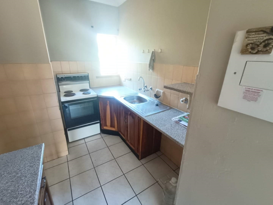 2 Bedroom Property for Sale in Zwartkop Gauteng