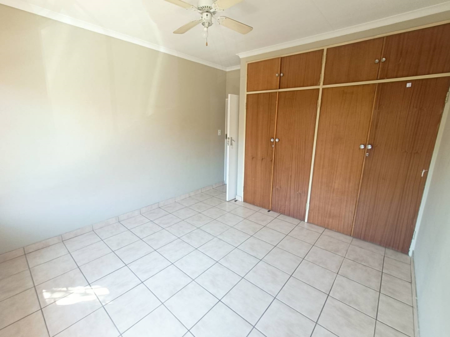 2 Bedroom Property for Sale in Zwartkop Gauteng