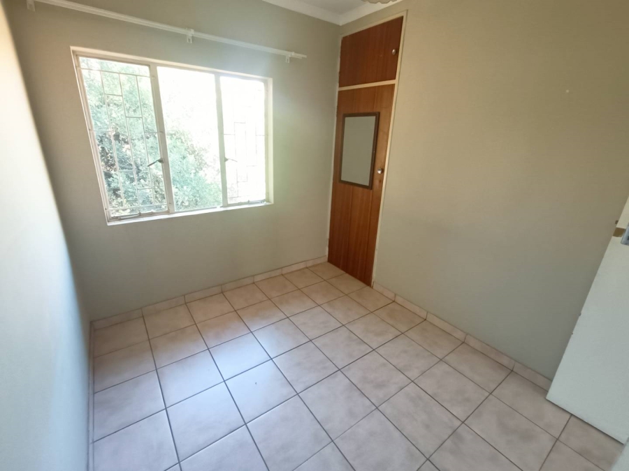 2 Bedroom Property for Sale in Zwartkop Gauteng