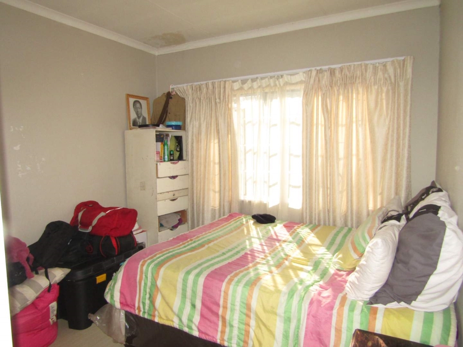 3 Bedroom Property for Sale in Corlett Gardens Gauteng