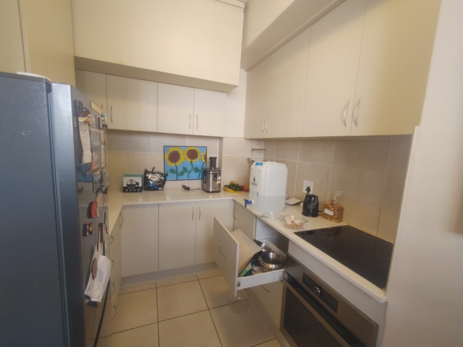 To Let 1 Bedroom Property for Rent in Queenswood Gauteng