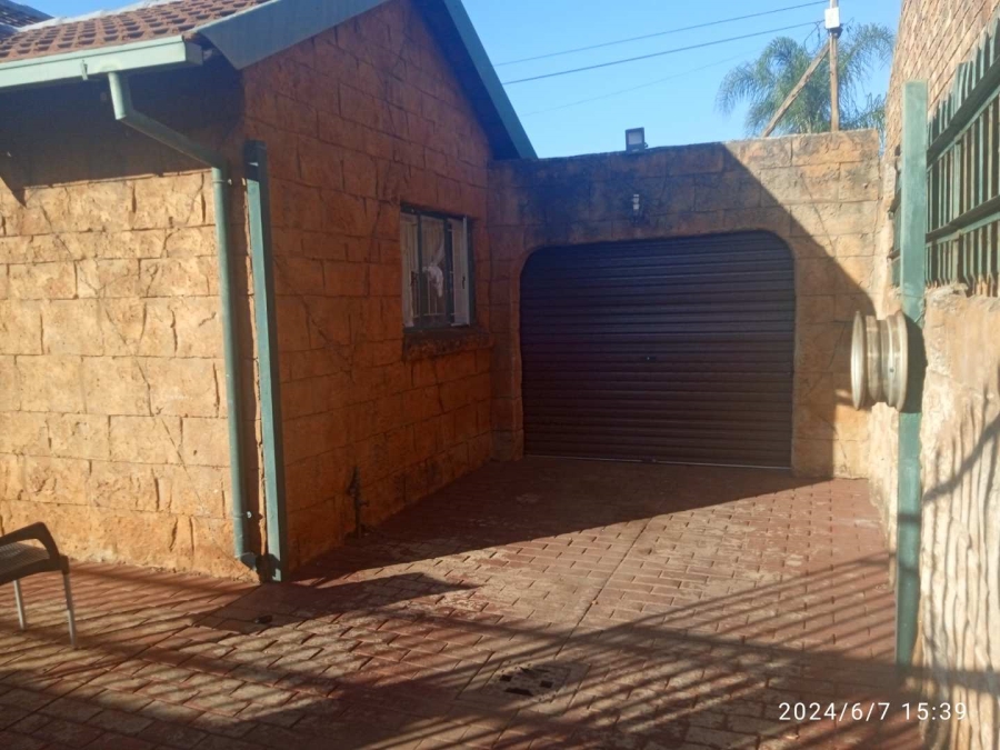 3 Bedroom Property for Sale in Theresa Park Gauteng