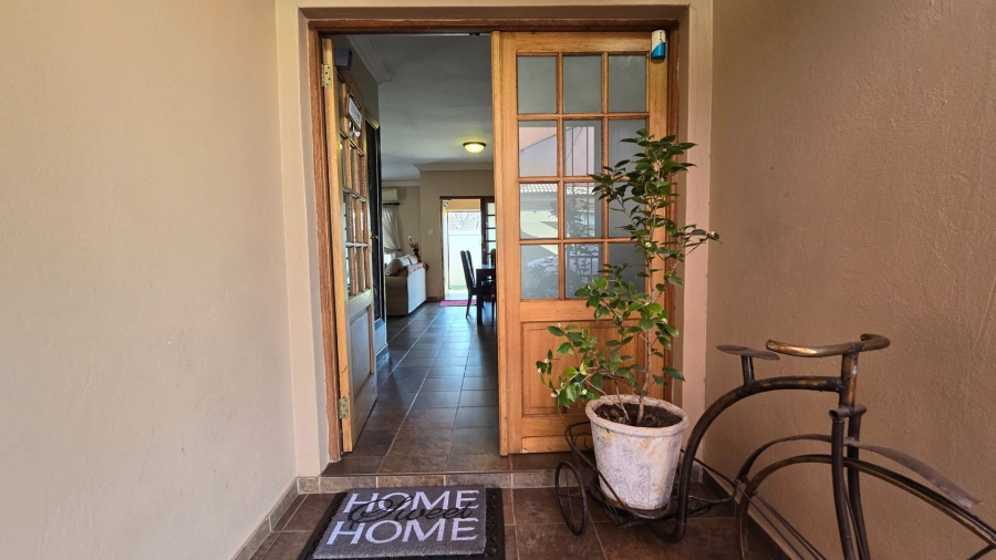 3 Bedroom Property for Sale in Annlin Gauteng