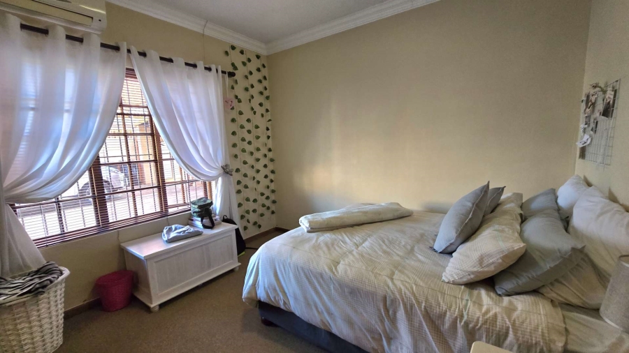 3 Bedroom Property for Sale in Annlin Gauteng