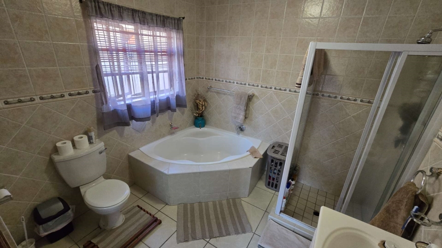 3 Bedroom Property for Sale in Annlin Gauteng