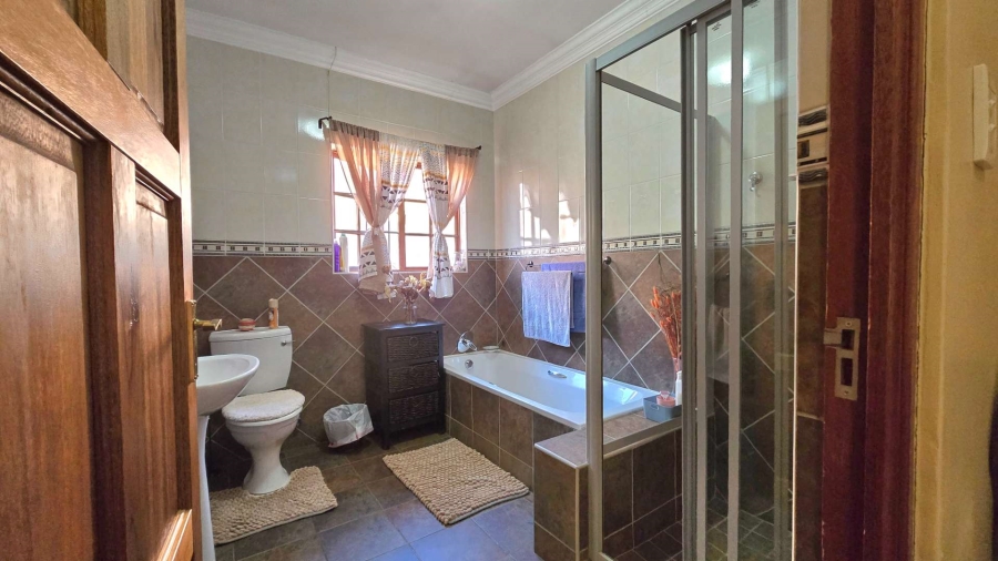 3 Bedroom Property for Sale in Annlin Gauteng