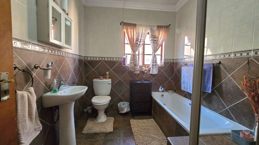 3 Bedroom Property for Sale in Annlin Gauteng