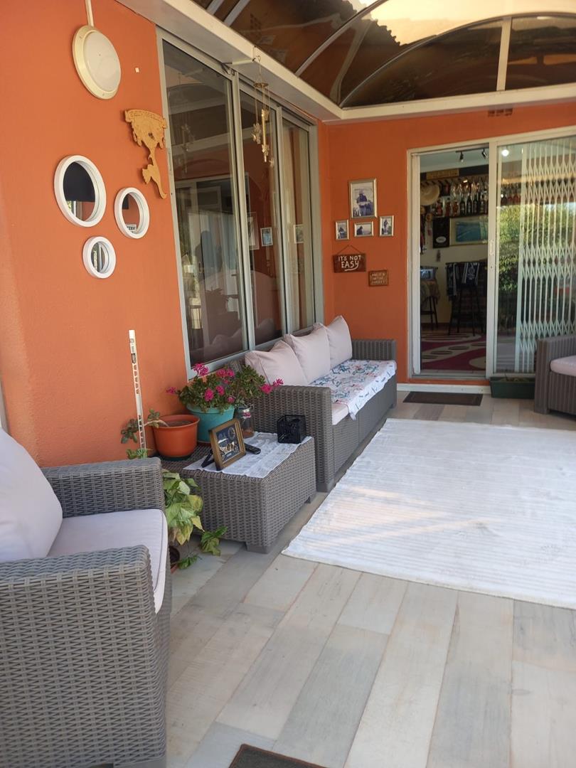 3 Bedroom Property for Sale in Oakdene Gauteng