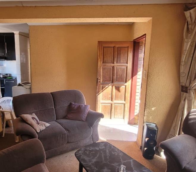 2 Bedroom Property for Sale in Soshanguve WW Gauteng