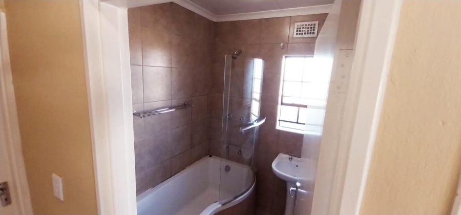 3 Bedroom Property for Sale in Thatch Hill Estate Gauteng