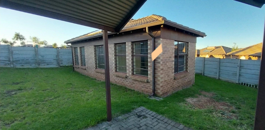 3 Bedroom Property for Sale in Thatch Hill Estate Gauteng