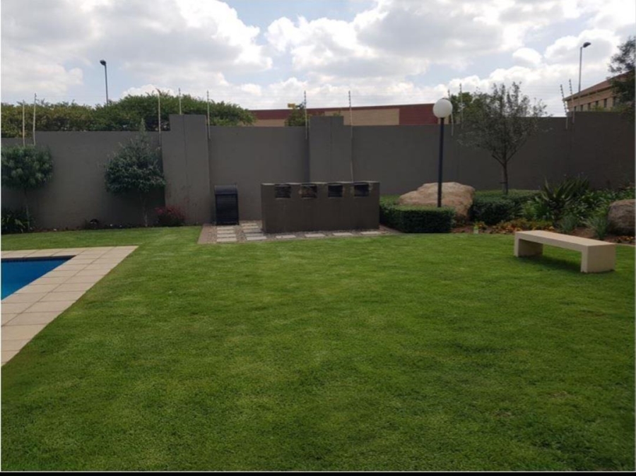 To Let 1 Bedroom Property for Rent in Sunninghill Gauteng