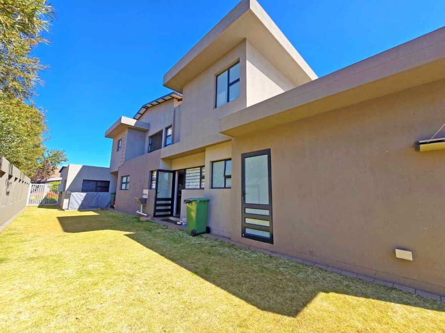 4 Bedroom Property for Sale in Eye of Africa Gauteng