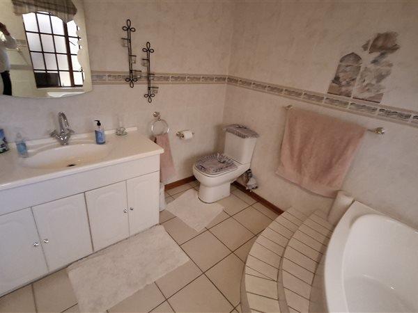 3 Bedroom Property for Sale in Wonderboom Gauteng