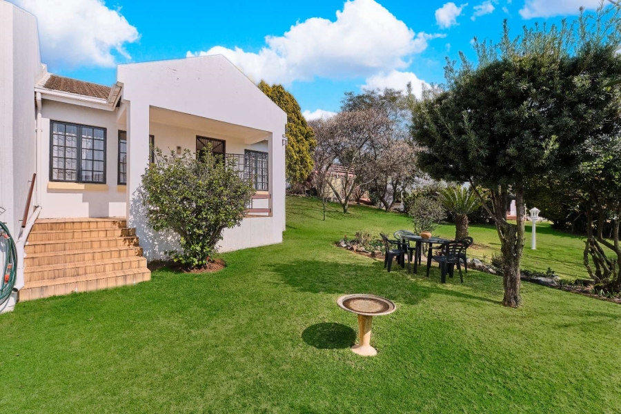 2 Bedroom Property for Sale in Bromhof Gauteng